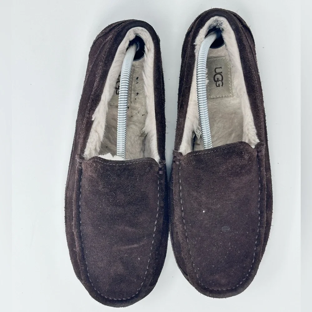 UGG step into
